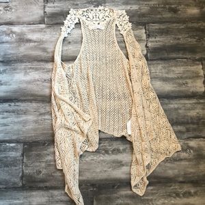 Abercrombie & Fitch top